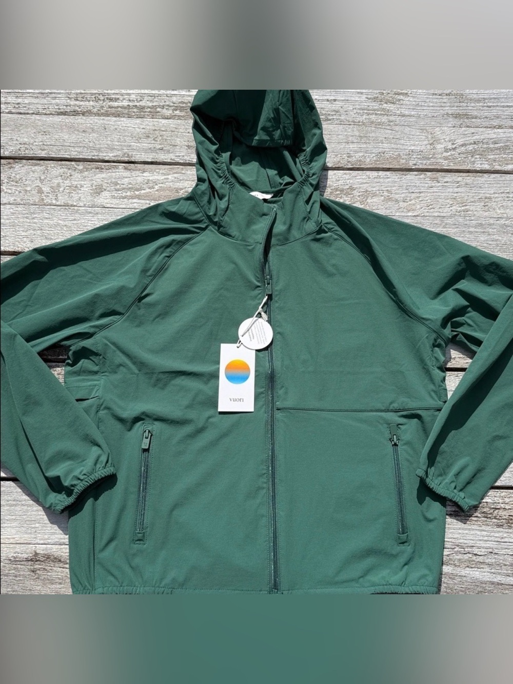 Vuori Women's Renew Trainer Shell jacket Viridian green size Medium NWT
